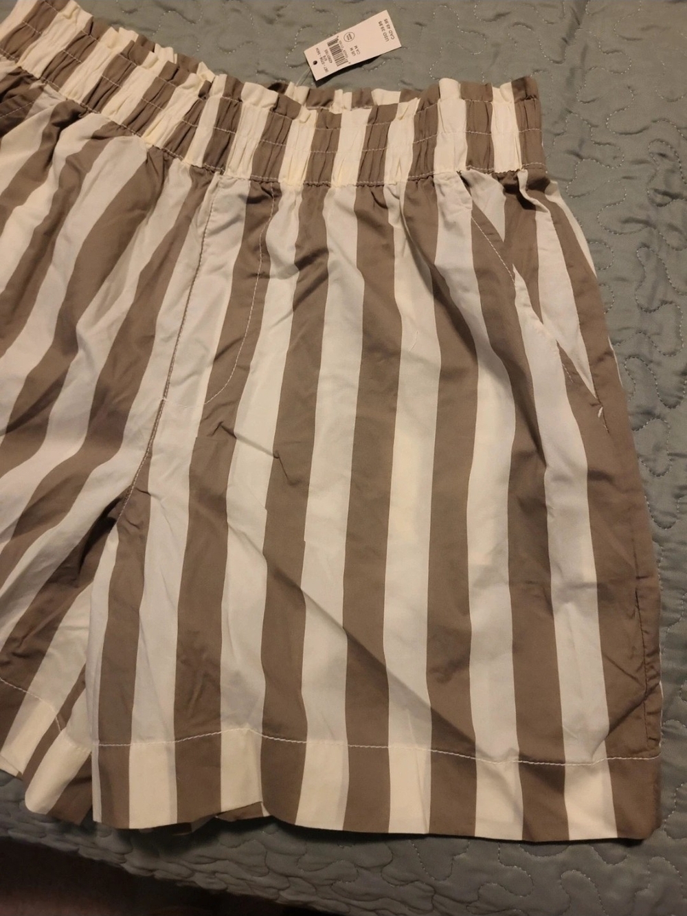 aerie High-Waist Striped Shorts in Cream & Tan